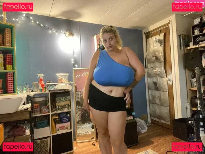 cambriacurves Onlyfans Photo Gallery 