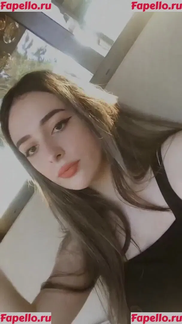Sarah White Onlyfans Photo Gallery 