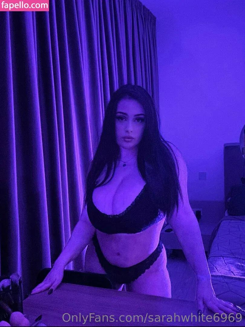 Sarah White Onlyfans Photo Gallery 