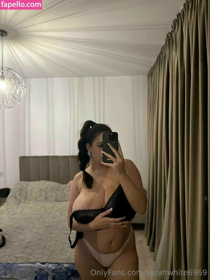 Sarah White Onlyfans Photo Gallery 