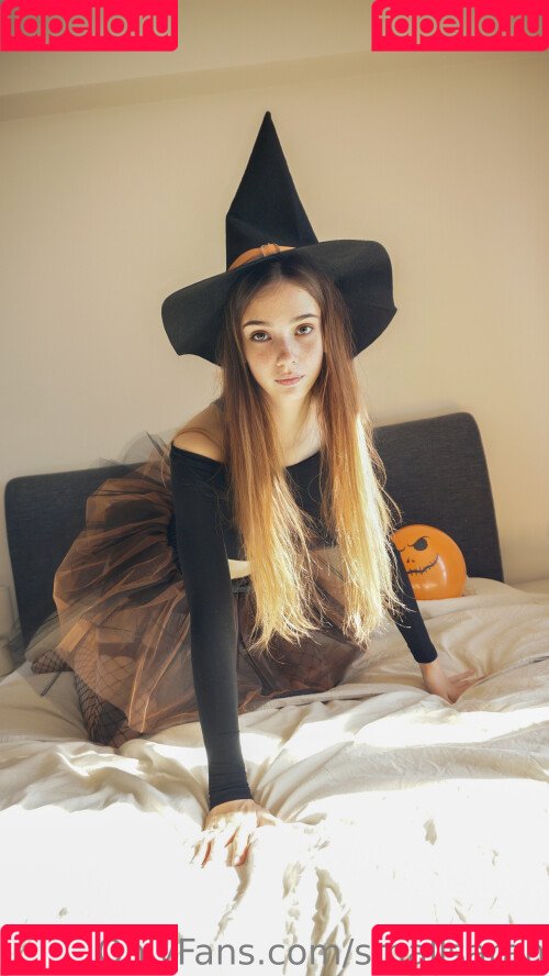 Sarah White Onlyfans Photo Gallery 