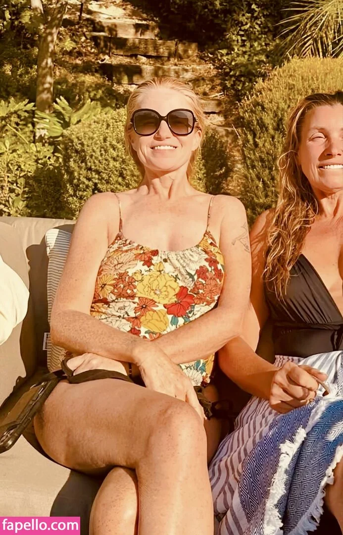 Patsy Palmer Onlyfans Photo Gallery 