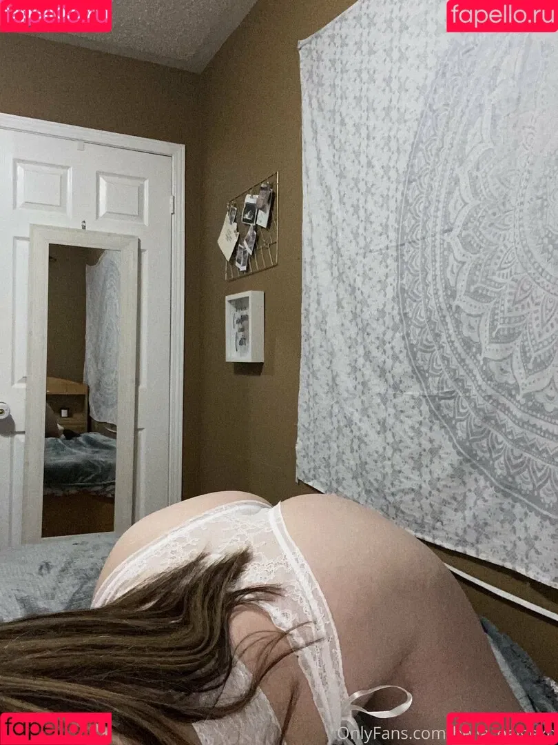 bellaapaigexo Onlyfans Photo Gallery 