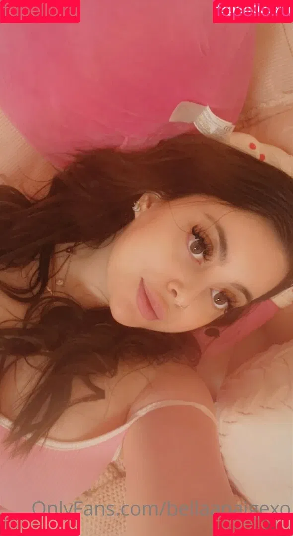 bellaapaigexo Onlyfans Photo Gallery 