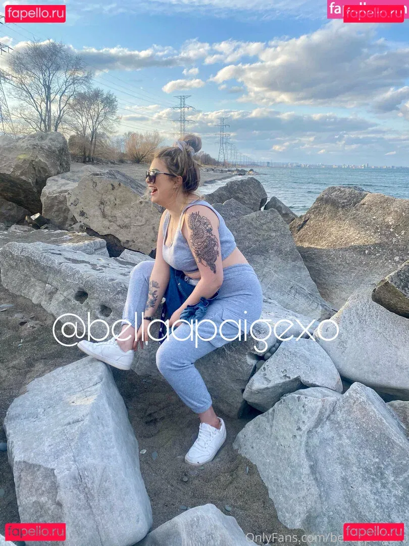 bellaapaigexo Onlyfans Photo Gallery 