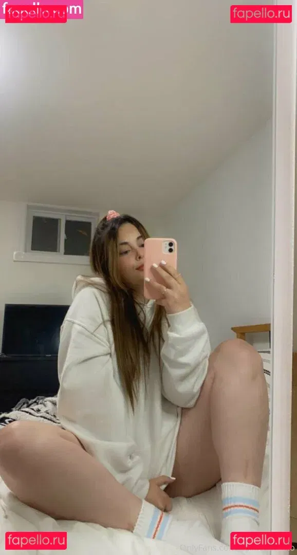 bellaapaigexo Onlyfans Photo Gallery 