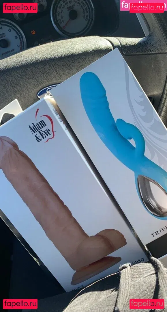 bellaapaigexo Onlyfans Photo Gallery 