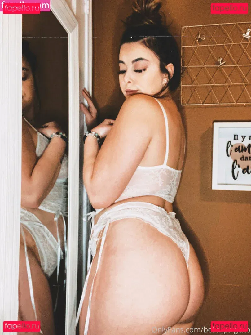 bellaapaigexo Onlyfans Photo Gallery 