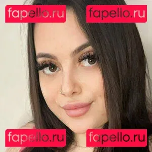 bellaapaigexo Onlyfans Photo Gallery 