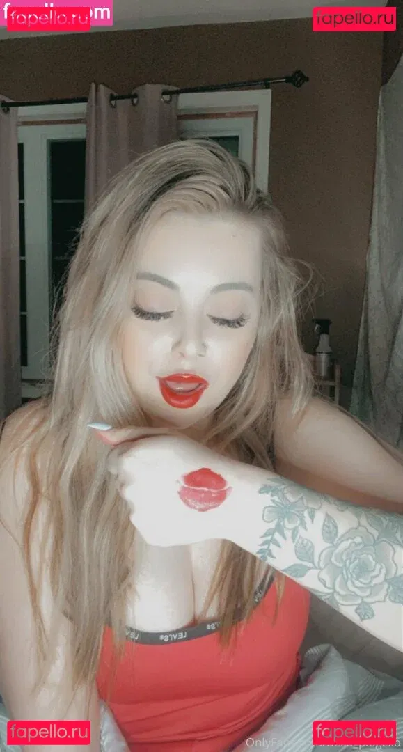 bellaapaigexo Onlyfans Photo Gallery 