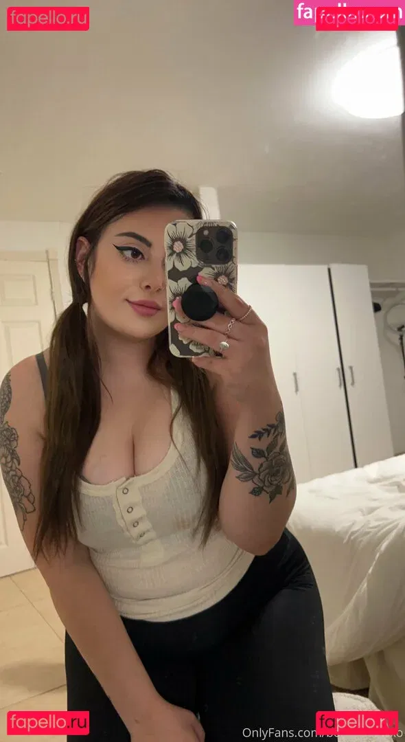 bellaapaigexo Onlyfans Photo Gallery 