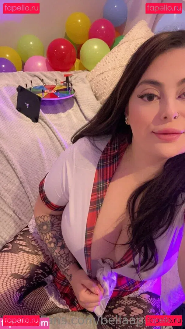 bellaapaigexo Onlyfans Photo Gallery 
