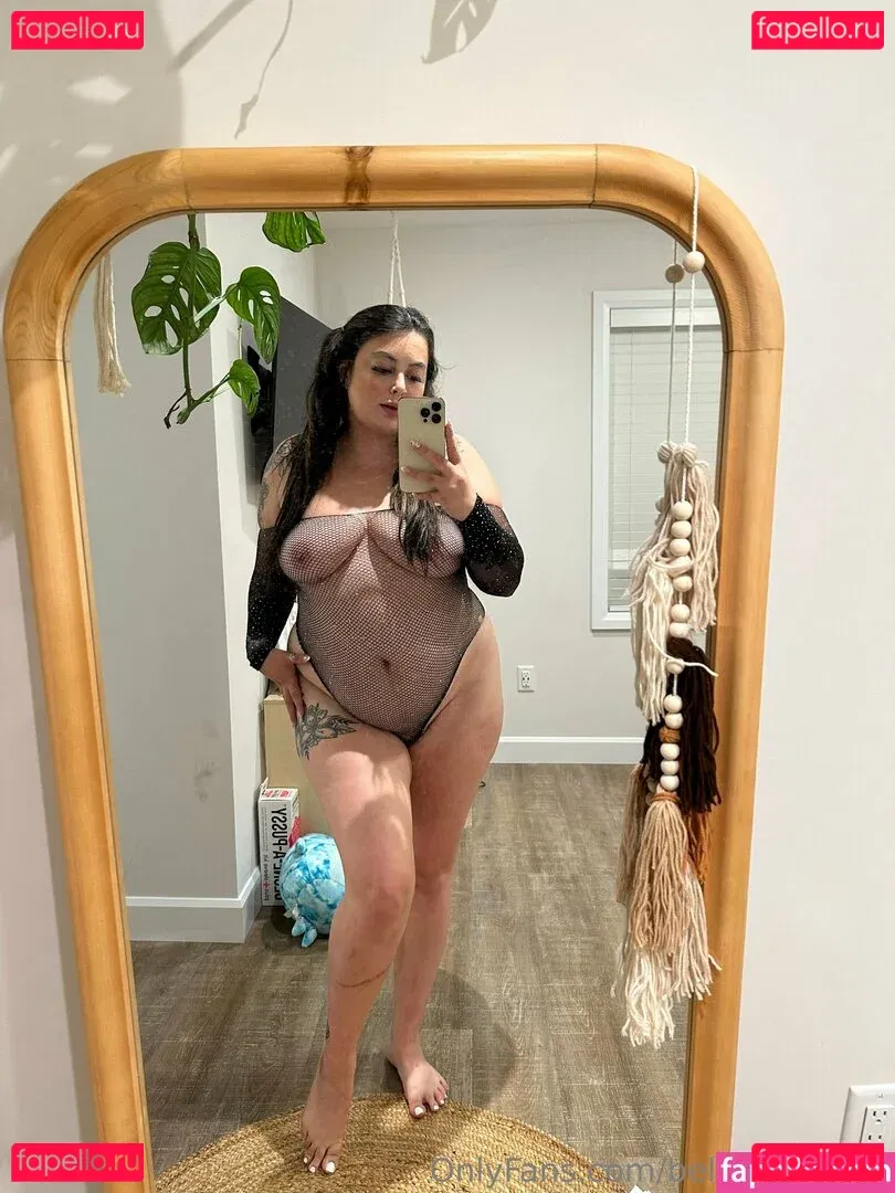 bellaapaigexo Onlyfans Photo Gallery 