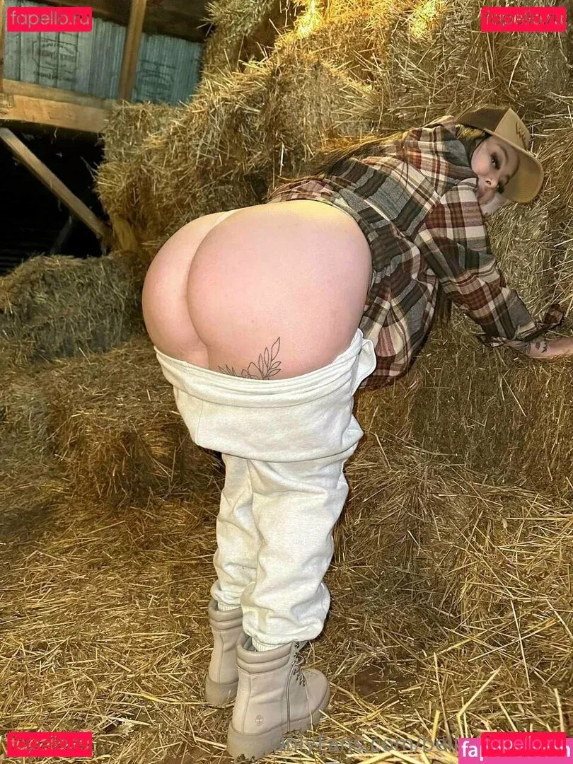 bellaapaigexo Onlyfans Photo Gallery 