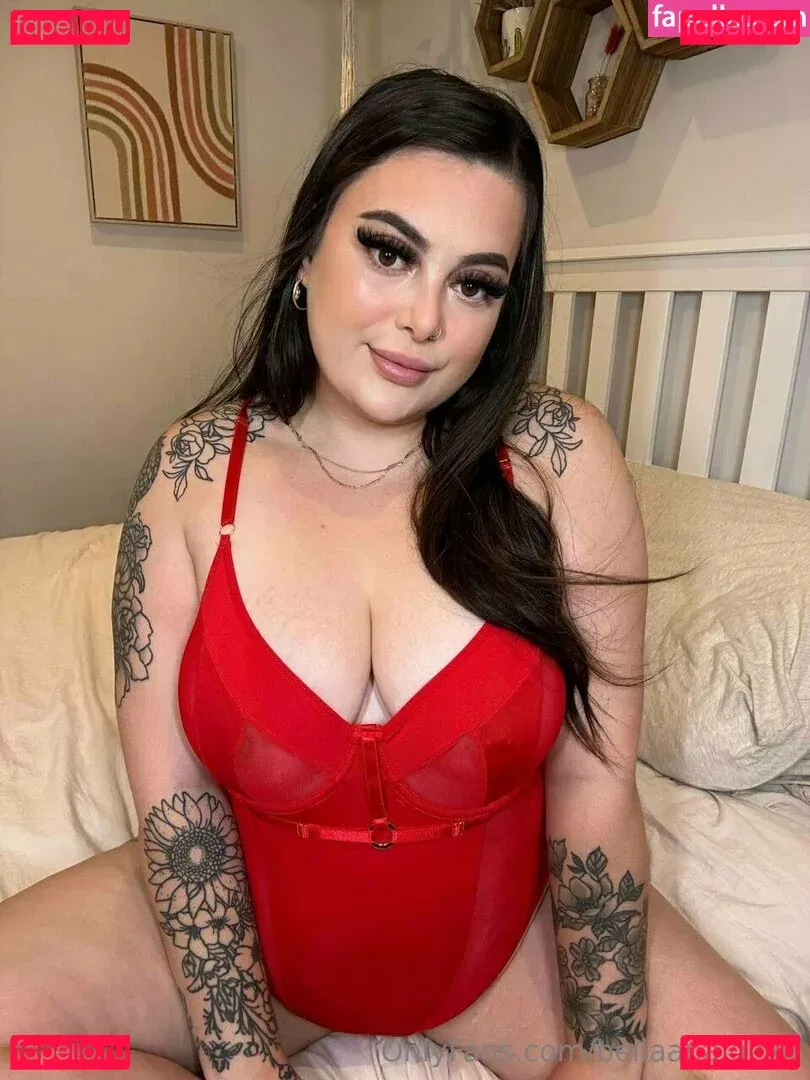 bellaapaigexo Onlyfans Photo Gallery 