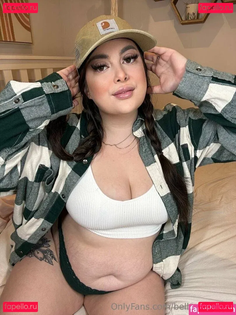 bellaapaigexo Onlyfans Photo Gallery 