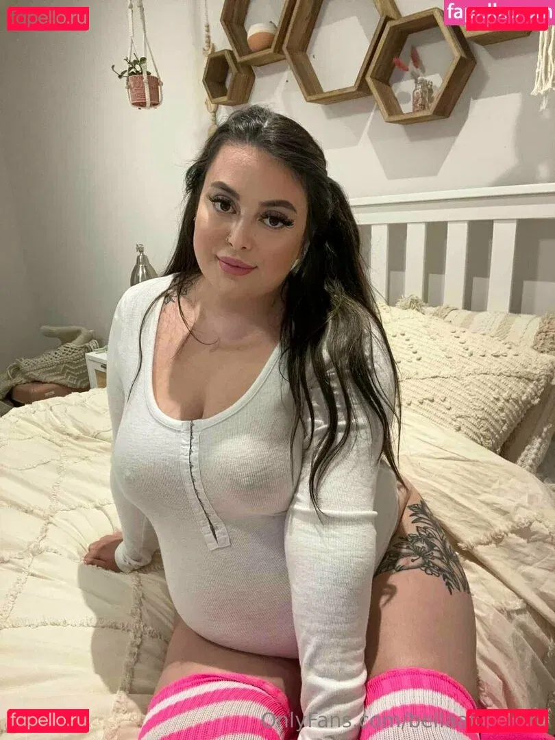 bellaapaigexo Onlyfans Photo Gallery 