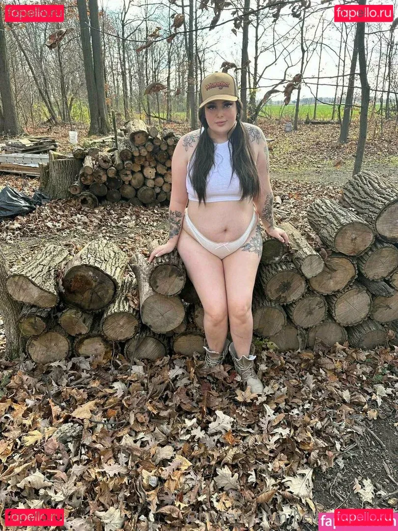 bellaapaigexo Onlyfans Photo Gallery 