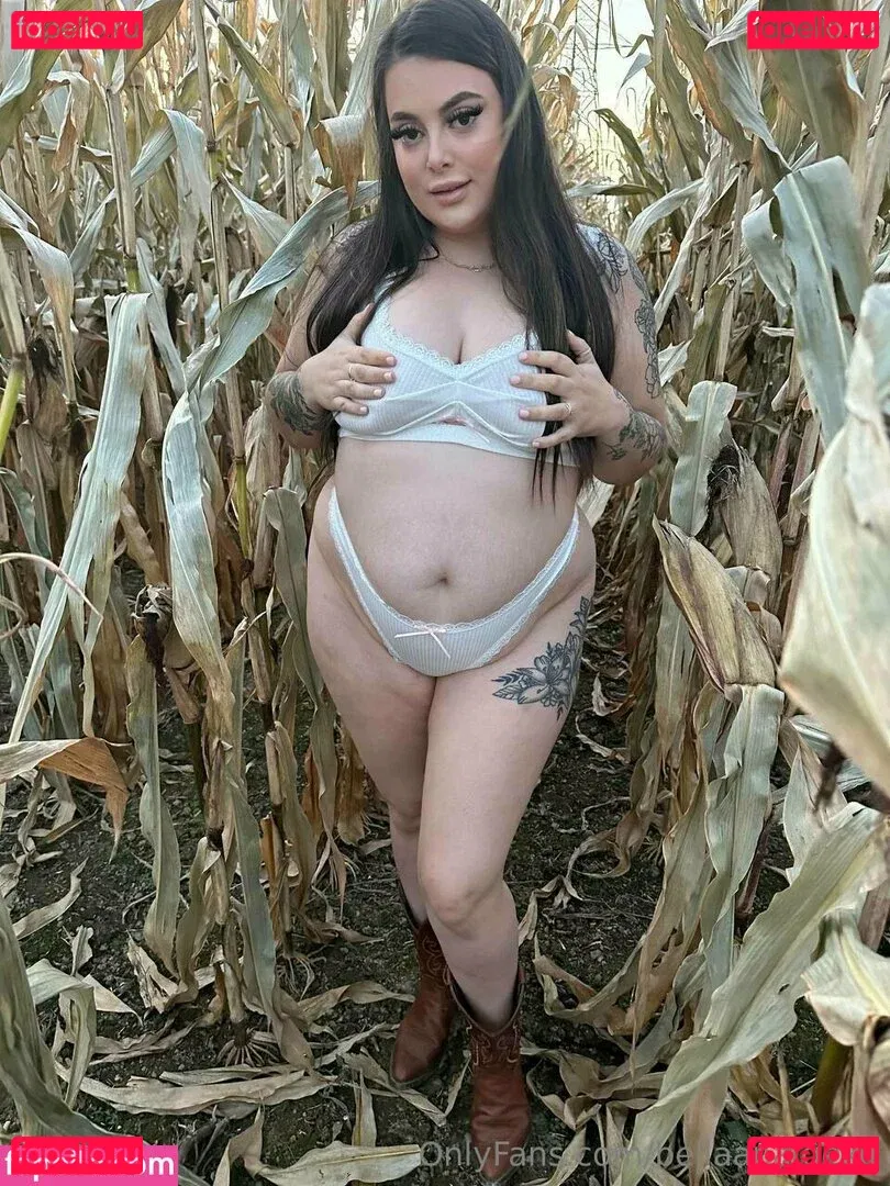 bellaapaigexo Onlyfans Photo Gallery 