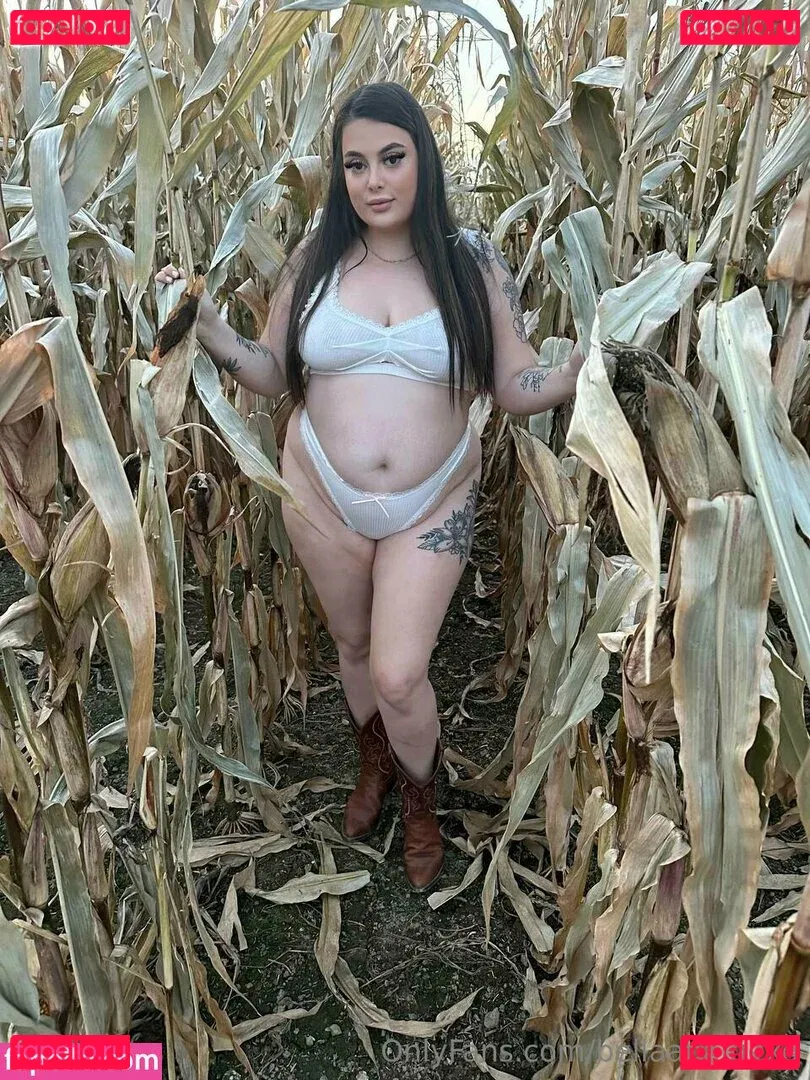 bellaapaigexo Onlyfans Photo Gallery 