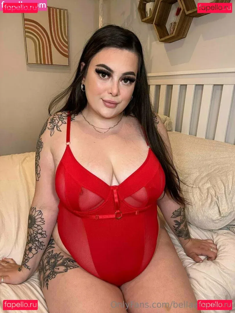bellaapaigexo Onlyfans Photo Gallery 