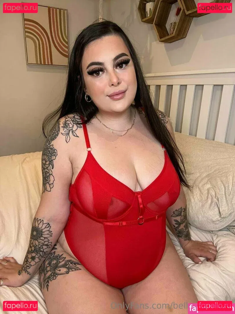 bellaapaigexo Onlyfans Photo Gallery 
