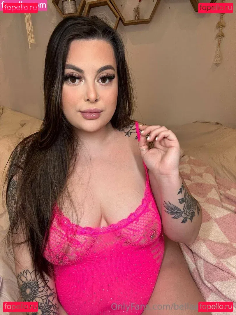 bellaapaigexo Onlyfans Photo Gallery 