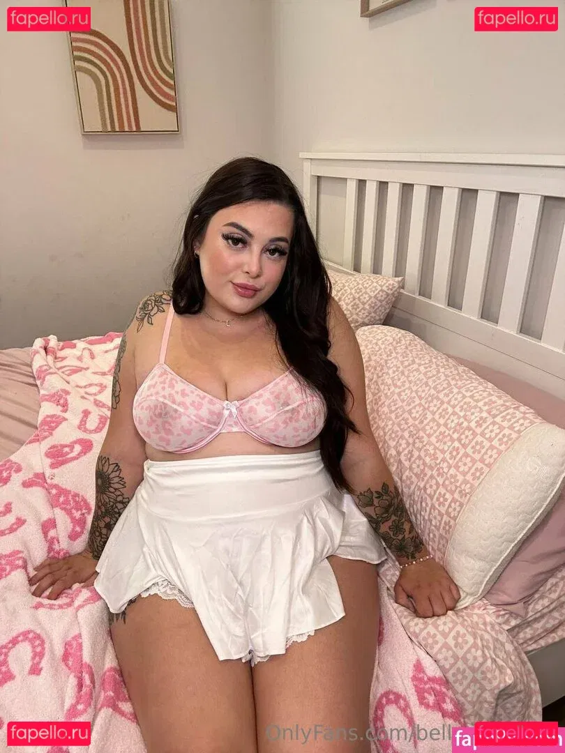 bellaapaigexo Onlyfans Photo Gallery 
