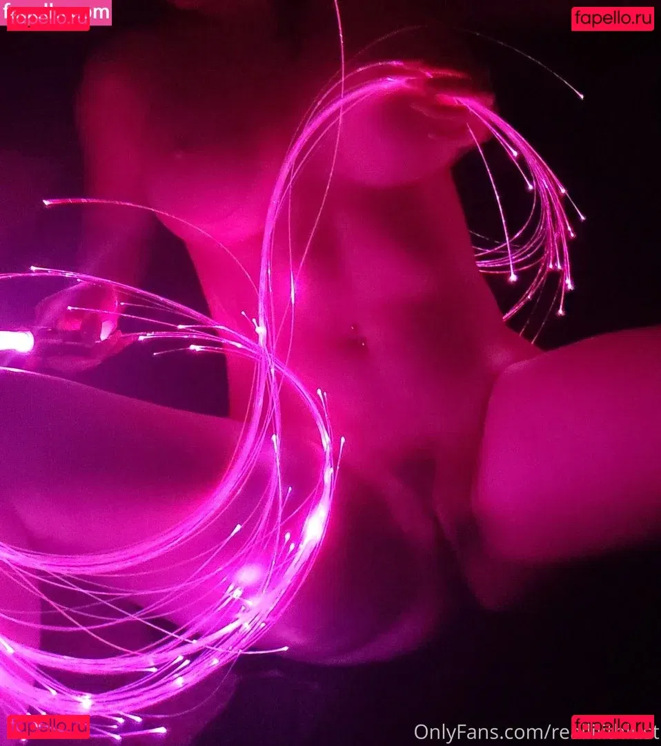 Reeno_Ploy Onlyfans Photo Gallery 