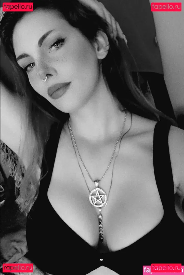 Reeno_Ploy Onlyfans Photo Gallery 