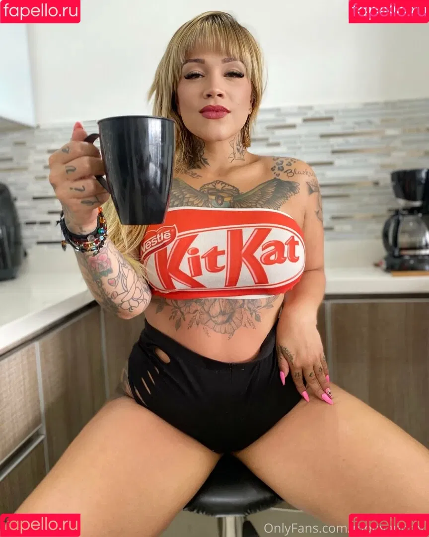 monyz Onlyfans Photo Gallery 