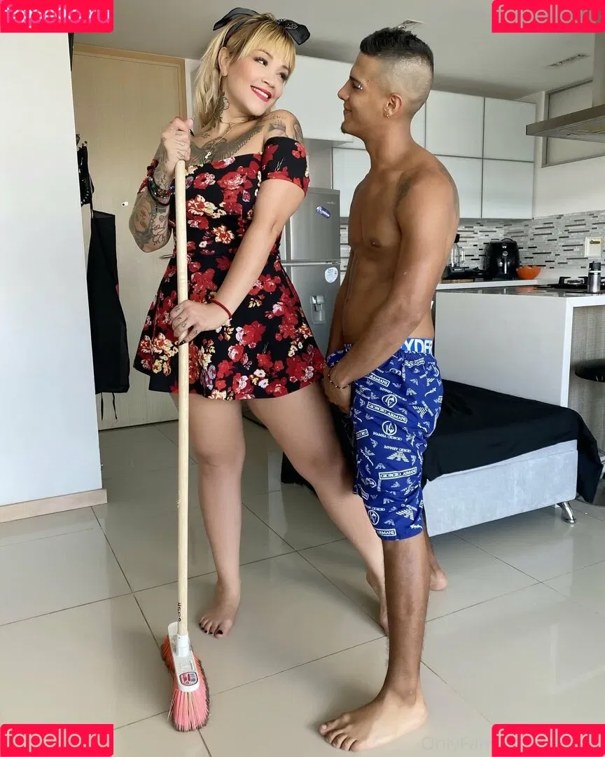monyz Onlyfans Photo Gallery 
