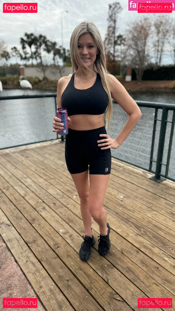 xxelliex Onlyfans Photo Gallery 