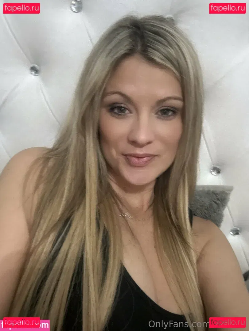 xxelliex Onlyfans Photo Gallery 