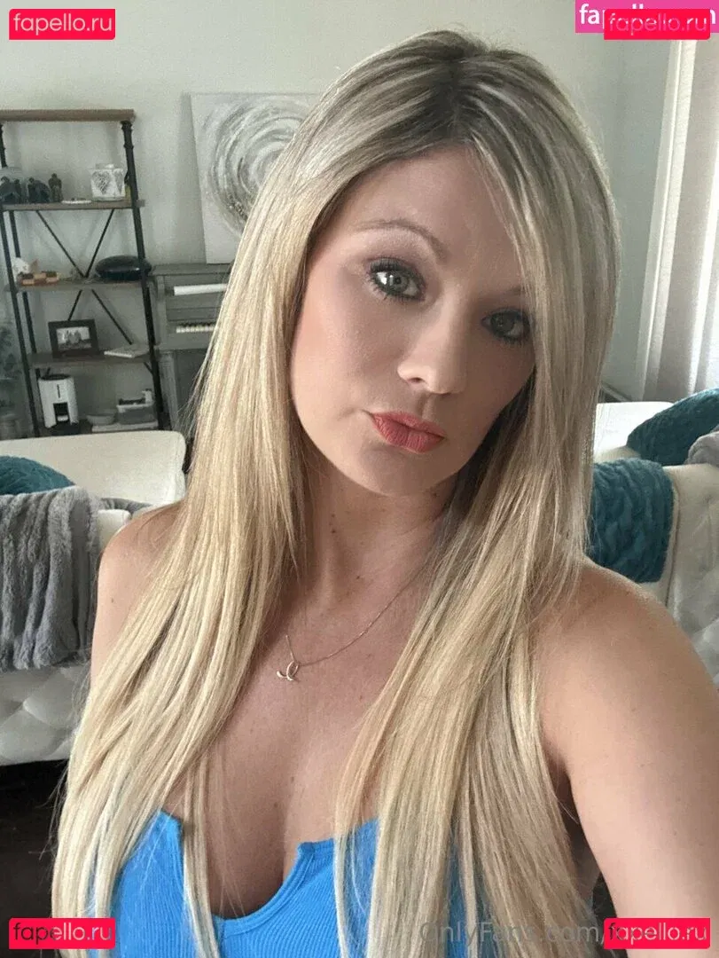 xxelliex Onlyfans Photo Gallery 