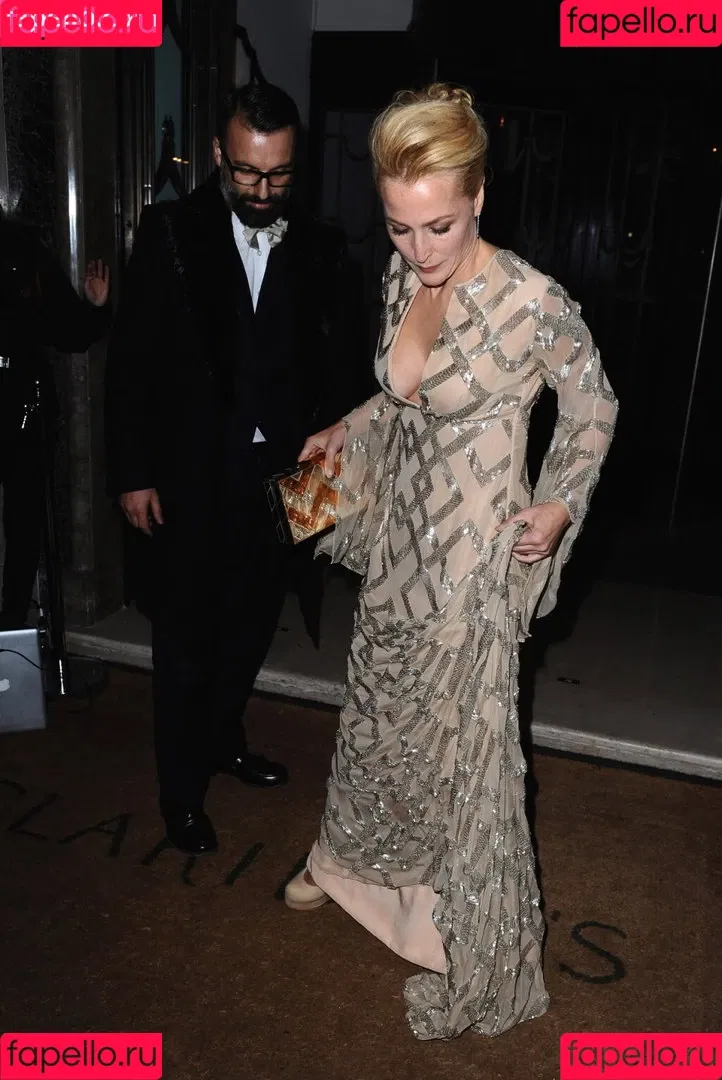 Gillian Anderson Onlyfans Photo Gallery 