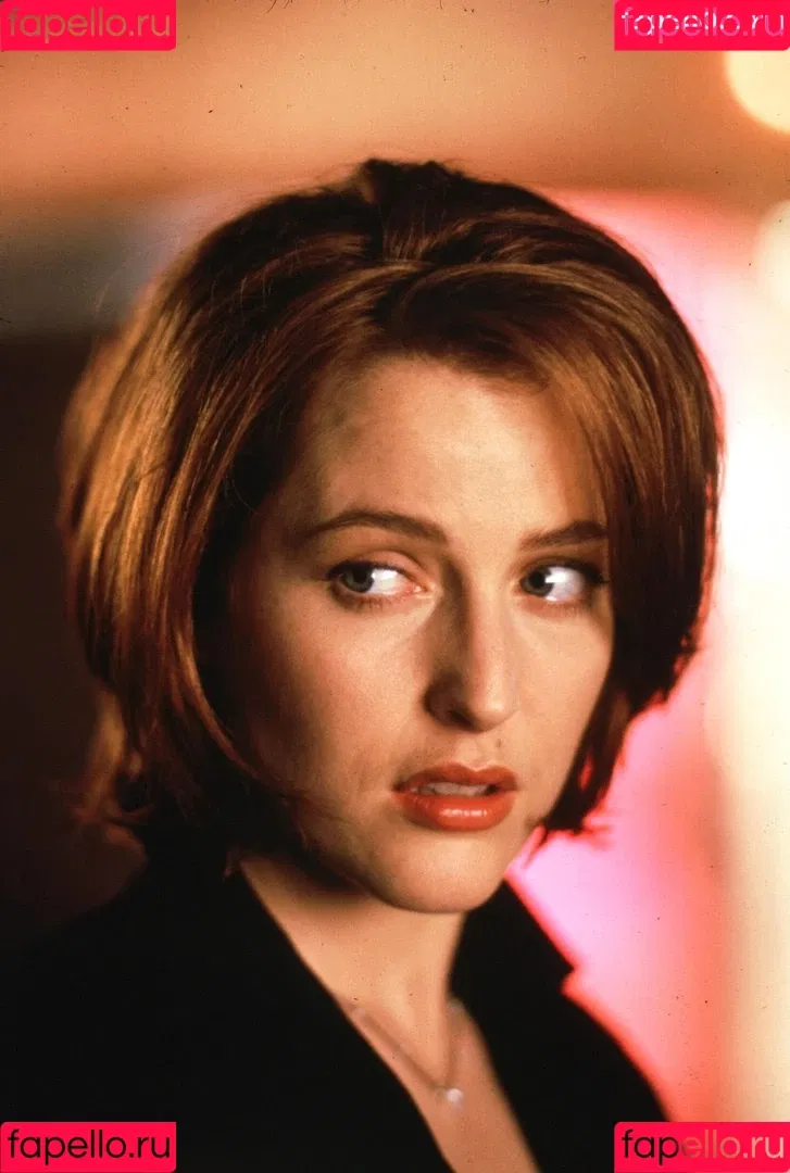 Gillian Anderson Onlyfans Photo Gallery 