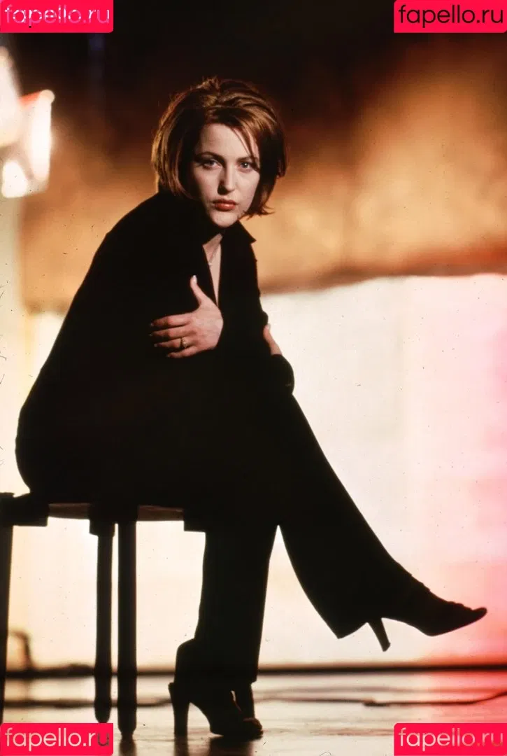Gillian Anderson Onlyfans Photo Gallery 