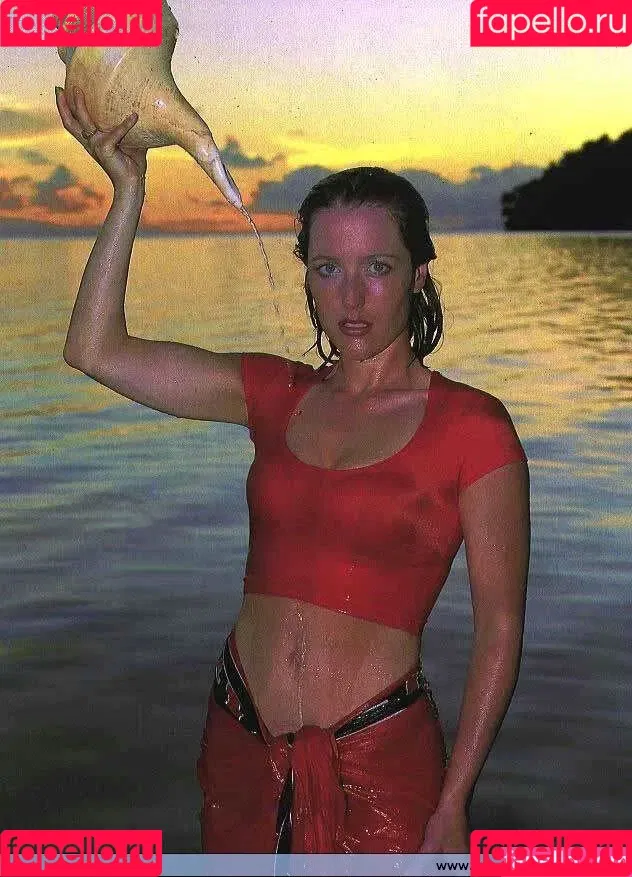 Gillian Anderson Onlyfans Photo Gallery 