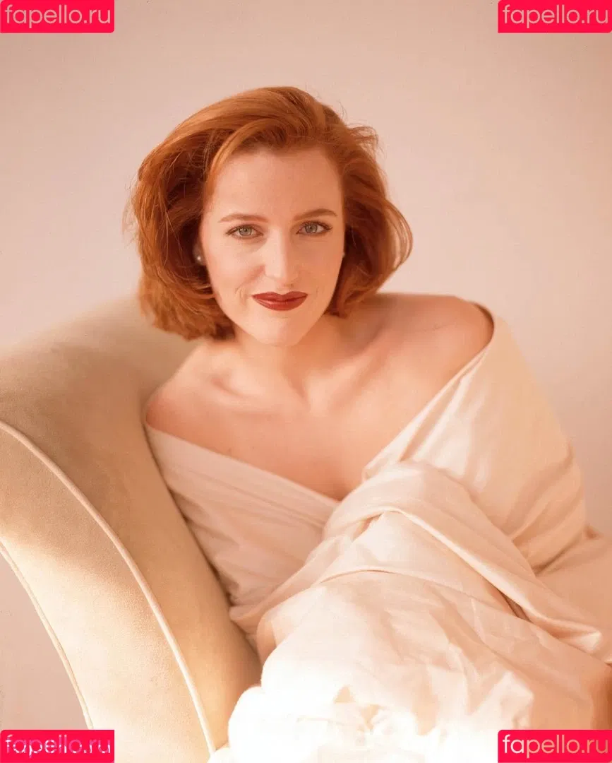 Gillian Anderson Onlyfans Photo Gallery 
