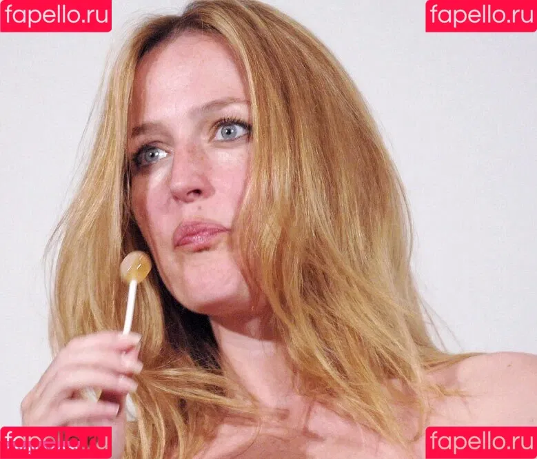 Gillian Anderson Onlyfans Photo Gallery 