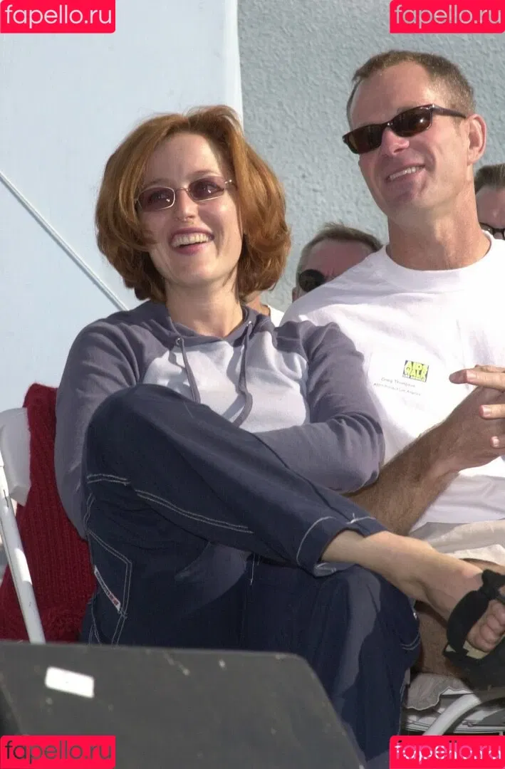 Gillian Anderson Onlyfans Photo Gallery 