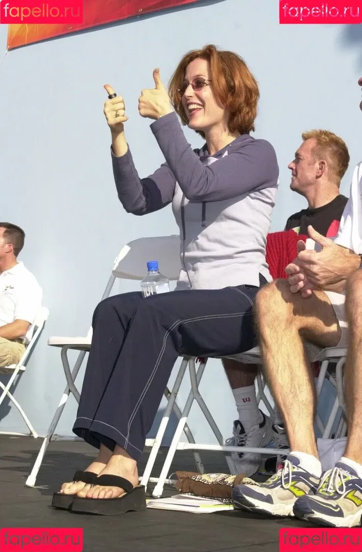 Gillian Anderson Onlyfans Photo Gallery 