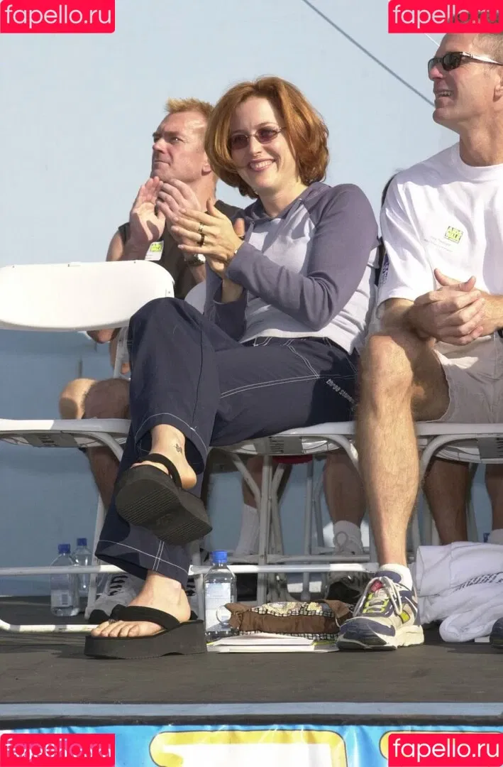 Gillian Anderson Onlyfans Photo Gallery 
