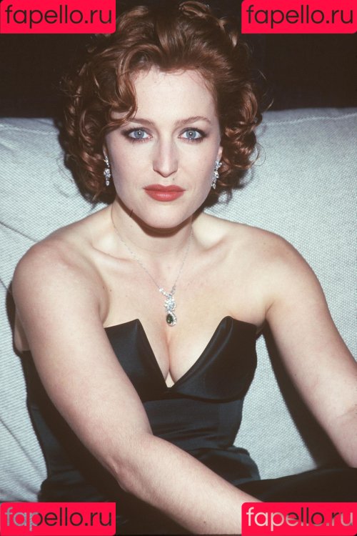 Gillian Anderson Onlyfans Photo Gallery 