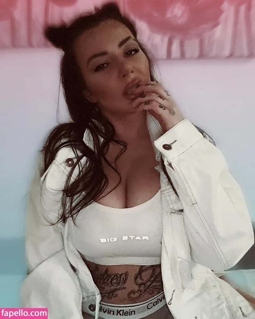 Kristina Karieva Onlyfans Photo Gallery 