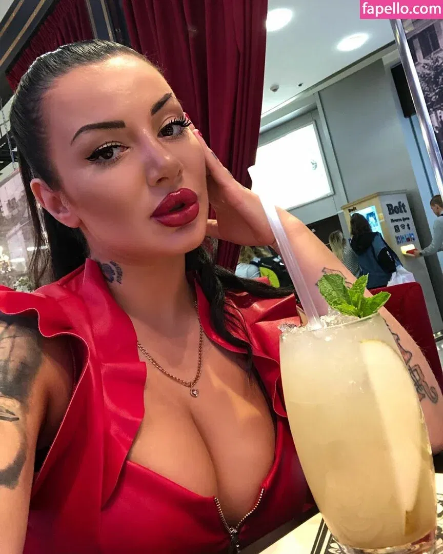 Kristina Karieva Onlyfans Photo Gallery 