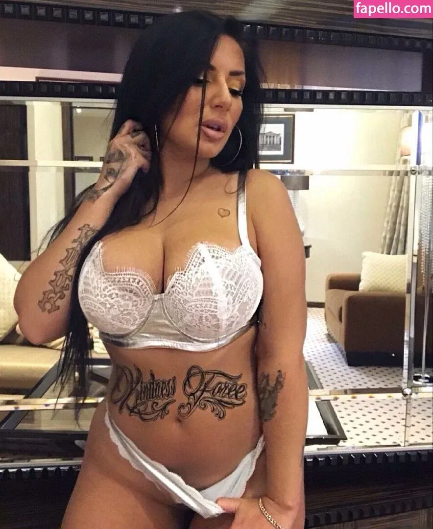 Kristina Karieva Onlyfans Photo Gallery 