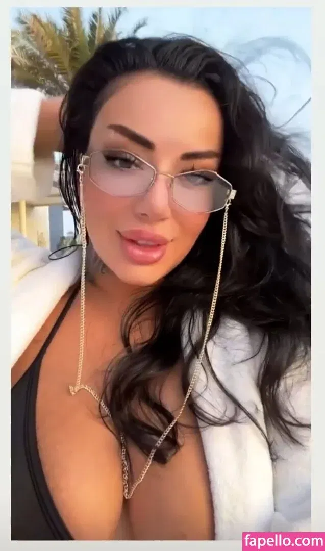 Kristina Karieva Onlyfans Photo Gallery 