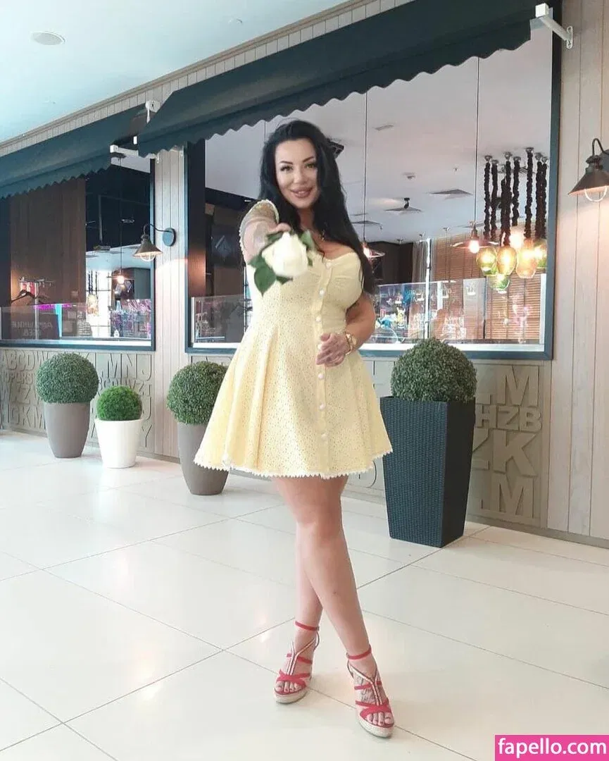 Kristina Karieva Onlyfans Photo Gallery 